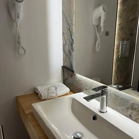 Kamea Aparthotel 3*